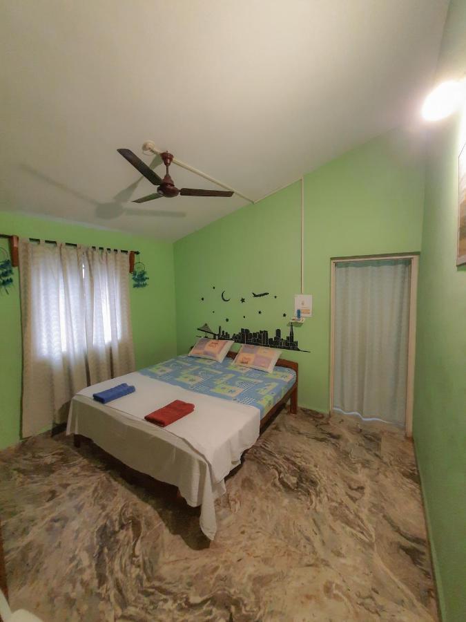 Auslyn Guest House Богмало Екстериор снимка